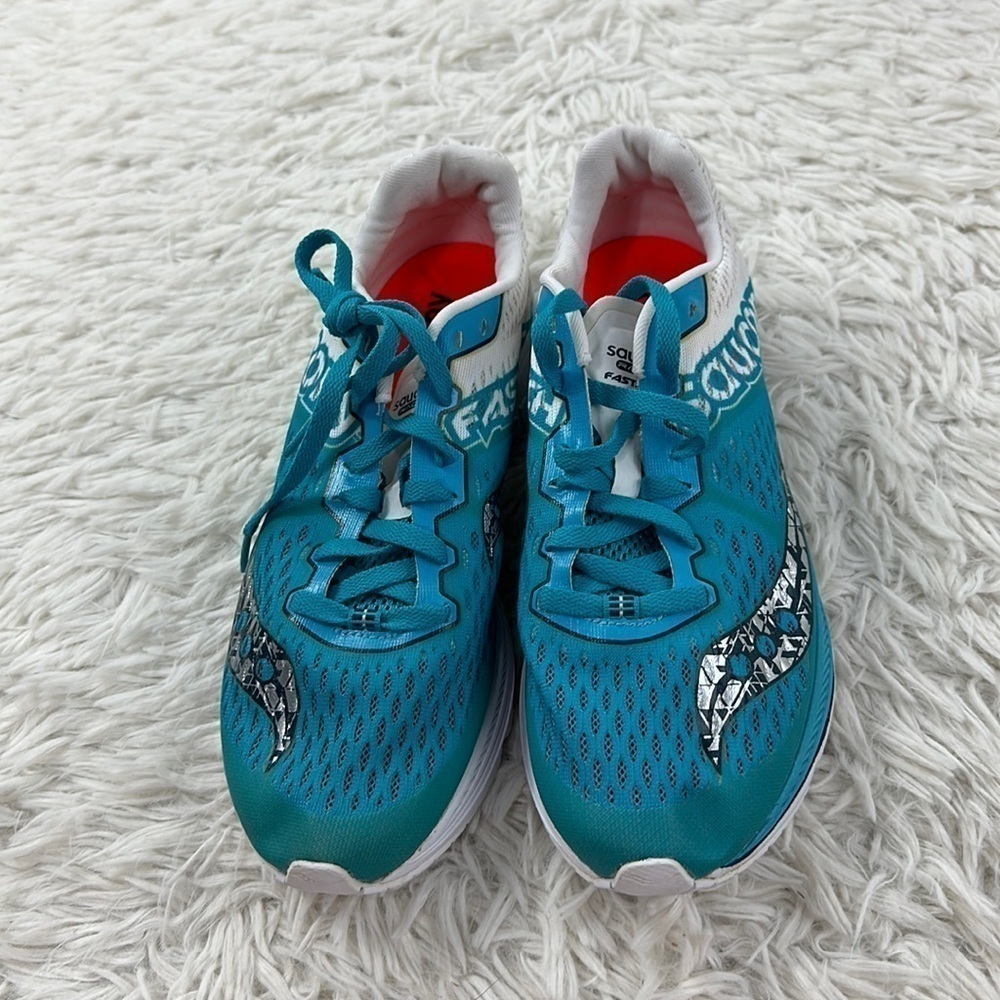 NWOT Saucony Women's Fastwitch 8 Cross Country Running Shoe